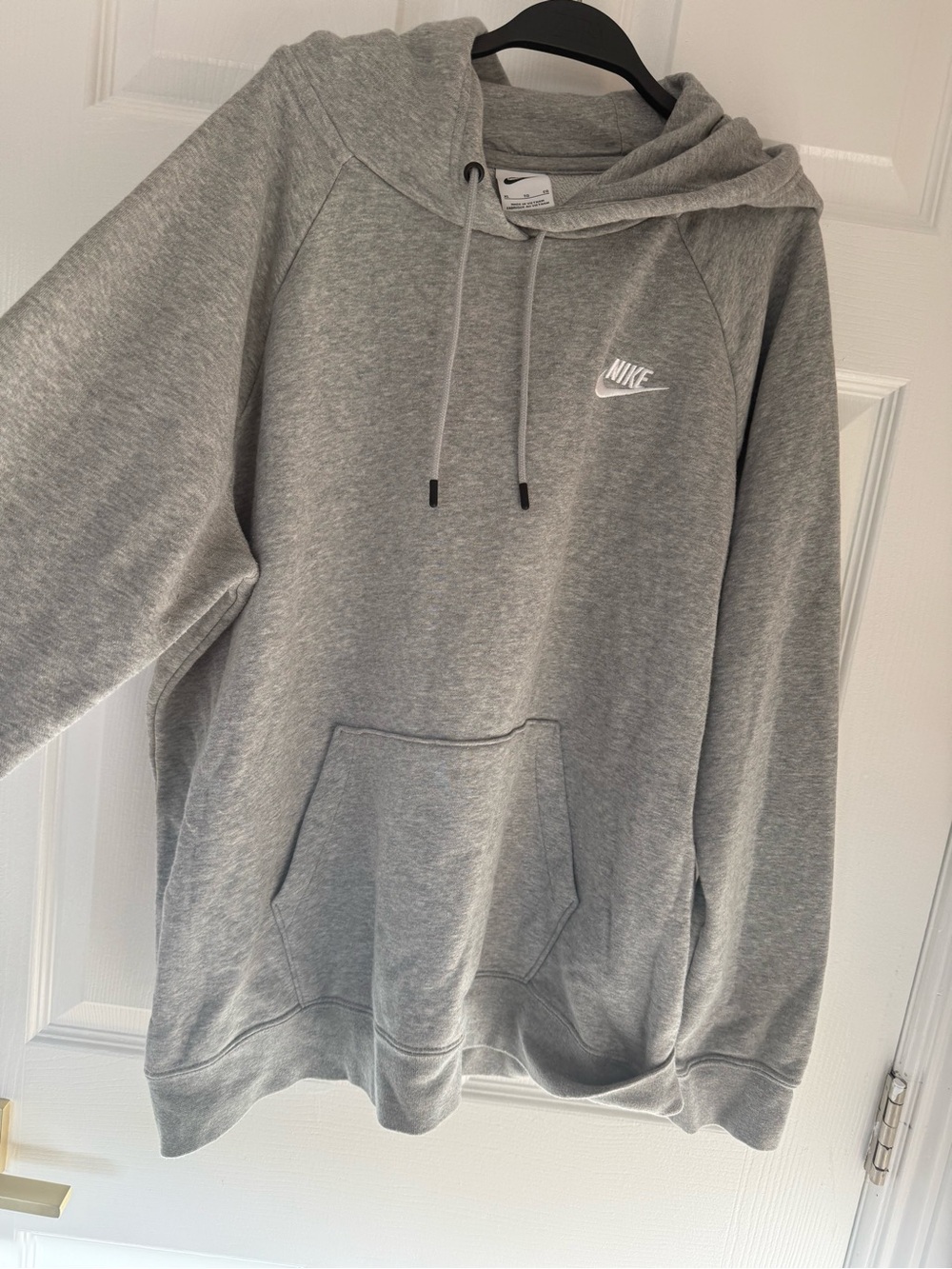 New without tags women’s grey Nike hoodie in perfect condition